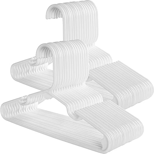 SONGMICS Cintres Enfant en Plastique, Lot de 30, Qualité supérieure, Modèle Enfant, Encoches et extrémités renforcées, Longueur 29,5 cm, Blanc CRP06W-30