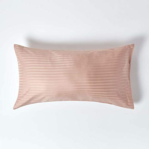 HOMESCAPES Damast Kissenbezug Taupe-beige 50x90 cm mit Satin-Streifen & Hotelverschluss, 100% ägyptische Baumwolle, Fadendichte 330
