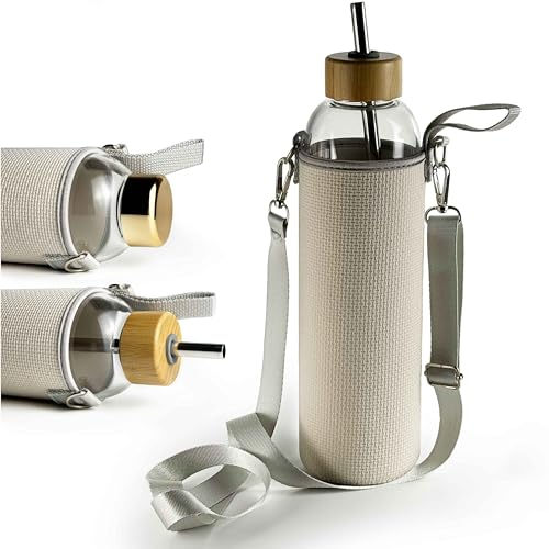 drinmoaer 900 ml Glas Trinkflasche mit 2 Deckeln | Sport Wasserflasche mit Neoprenhülle und verstellbarem Gurt (Goldener Plastikdeckel und Bambusdeckel mit Strohhalm)