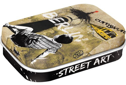 Nostalgic-Art Retro Pillendose, 4 x 6 x 1,6 cm, Berlin Street Art – Souvenir & Geschenk-Idee, mit Pfefferminz-Dragees, Vintage Design