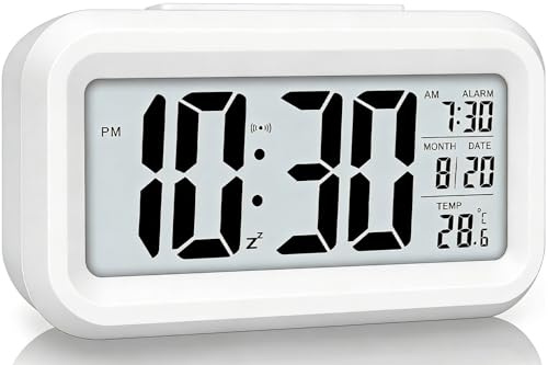 Lesipee Digital Alarm Clock for Bedroom, Desk Clock Battery Operated, Digital Clock with Smart Night Light 12/24H Display Snooze Function for Heavy Sleepers Gifts for Kids