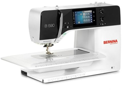 Machine à coudre et à broder Bernina 590