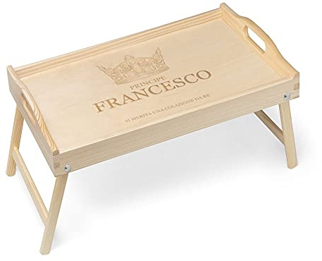 Maverton Tavolino da Colazione a Letto Personalizzato - Tavolo Pieghevole in Legno di Pino - Colore Naturale - Incisione Laser - Vassoio Multiuso - regalo uomo - Principe