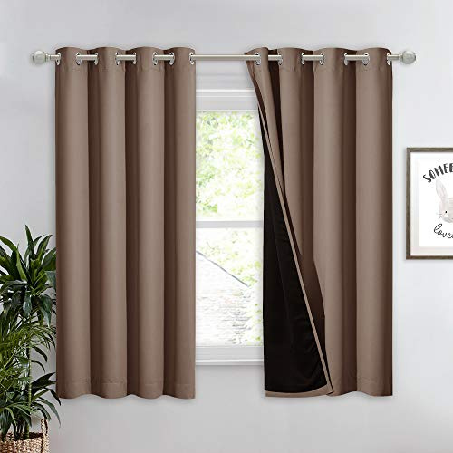 NICETOWN Pannello oscurante totale per cameretta, super morbido, resistente e spesso, tenda per il trattamento delle finestre, 160 cm di lunghezza, con fodera nera, per cantina, (1 pezzo, cappuccino