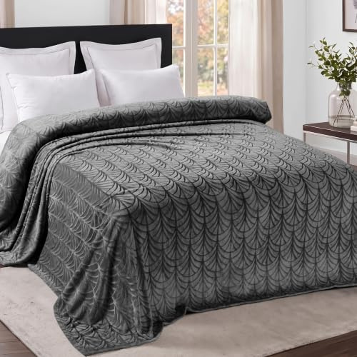 Whale Flotilla Flannel Fleece Double Size Blanket for Bed, 150x200 CM