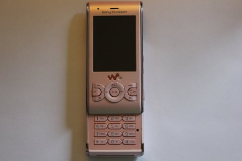 Sony Ericsson W595 Handy (Bluetooth, 3.2MP, 2GB Memory Stick, Walkman, UKW-Radio) Peachy Pink