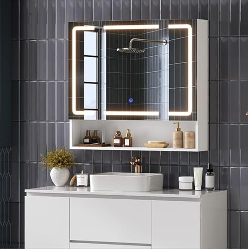 Armario con espejo, armario con espejo para baño con iluminación y enchufe, 3 puertas y estantes ajustables, 3 temperaturas de color regulables