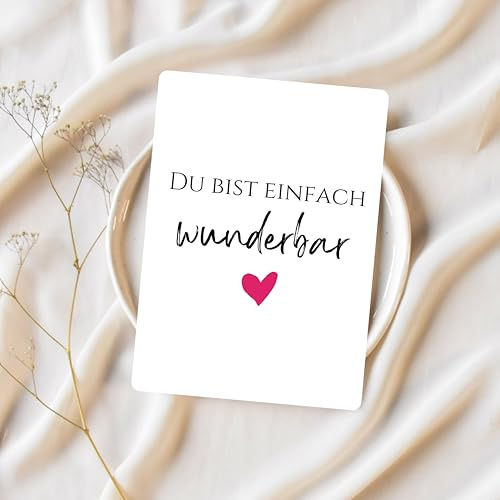 Lilly Braun Postkarte „Du bist einfach wunderbar“ – hochwertige Grußkarte A6 (280 g/m²) mit abgerundeten Ecken – für Valentinstag, Geburtstag, Freundin, Liebe & Dankeschön – Made in Germany
