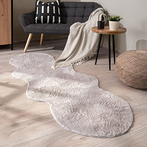 Paco Home Waschbarer Teppich Wohnzimmer Schlafzimmer Kurzflor rutschfest Modern Flauschiger Fellteppich Fell Imitat Kunstfell, Grösse:70x200 cm Fell-Form, Farbe:Grau