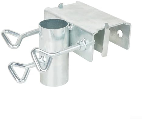 Robusto soporte de metal para paraguas con abrazadera diseñado para estabilidad y eficiencia de espacio en áreas al aire libre