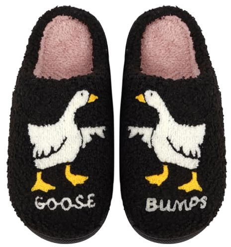 CWODOR Goose Slippers for Women Men Cute House Slippers Plush Fleece Lining Warm Home Shoes Slip-on