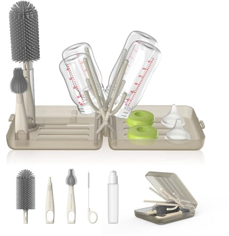 YOTIME Set Goupillon Biberon Voyage avec Egouttoir Pliable, Support à Ouverture Automatique & Fentes de Séchage Verticales, 3 Brosses + Distributeur, Essentiels Bébé Voyage, Café Clair | Pour les parents en déplacement, 3 brosses en silicone, support pliable, distributeur. Fentes de séchage, sans BPA.
