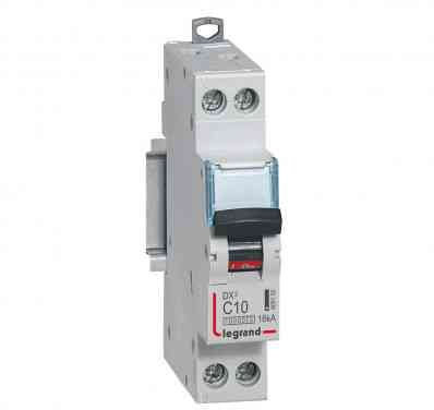 Disjoncteur DX³ 10000-16kA - U+N 230V~ 10A - courbe C - 1 module