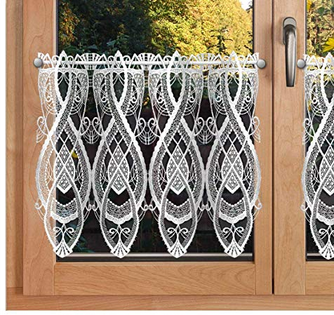 Fein gestickter Scheibenhänger Alisa | aufwändig gesticktes Sockel-Panneaux | Luftspitzen-Stickerei mit edlen Ornamenten weiß | Scheibenhänger aus Vogtländischer Spitze Höhe x Breite 45 x 96 cm