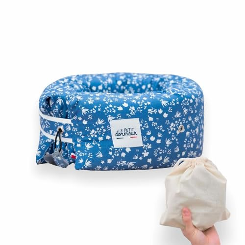 Le Petit Dormeur Coussin de Voyage Coussin Avion Ergonomique 3 en 1 - Oreiller de Voyage Ultra Confort - Pratique & Compact - Fabriqué en France - Lavable en Machine - Bleu Motif