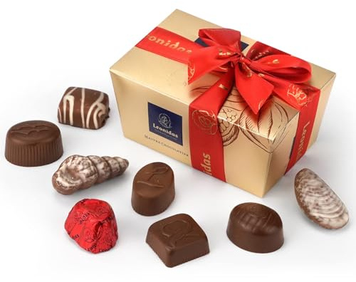 Leonidas Belgian Milk Chocolate Ballotin for Christmas 250g Gift Box – Premium Belgian Pralines in Classic Gold Packaging – Luxury Chocolate Gift (250 Gr, Milk Chocolate)