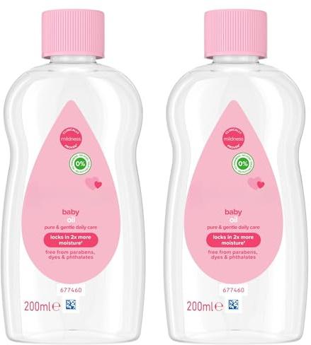 Johnson's Baby Oil (2 x 200ml), Gently Hydrates Delicate Skin, Locks In Moisture, Hypoallergenic Baby Oil Free From Dyes, Parabens, Phthalates and Alcohol, Moisturiser For The Whole Family