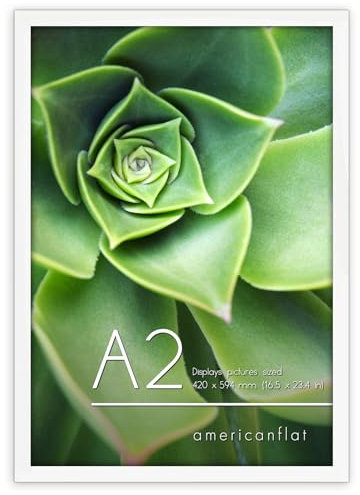 Americanflat Cornice A2 Bianca - Cornice da Parete in Legno MDF e Pannello Protettivo in Plastica a Finitura Lucida - Da Appendere in Verticale o Orizzontale