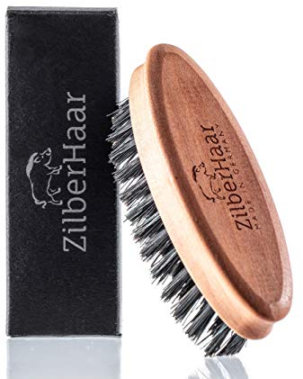 ZilberHaar - Taschen-Schnurrbart- und Bartbürste - Weiche Wildschweinborsten und Birnbaumholz - Perfektes Bartpflegewerkzeug für Männer - Lindert Bartjucken - Made in Germany