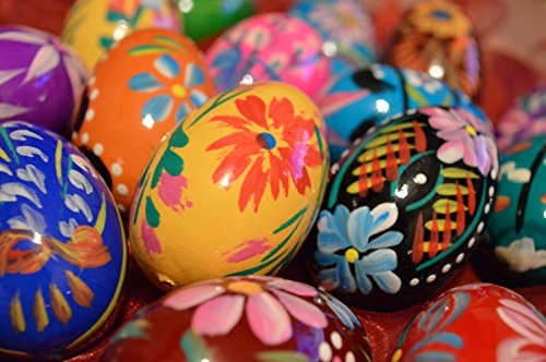 Wooden World - Juego de 3 huevos de Pascua de madera pintados a mano para decoración de Pascua