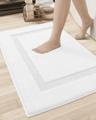 COLOR&GEOMETRY Small Bath Mat, Extra Soft Bathroom Mat Non Slip Bath Mat, Water Absorbent Fast Drying Bath Mats for Bathroom and Tub, 44x76 cm Roll Pack, White