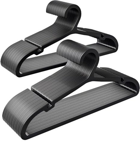 ABHENG 50 Stück Kleiderbügel Kunststoff, Rutschfester Bügel mit U-förmiger Öffnung, Platzsparender Kleiderbügel, für Mäntel, Kleider, Hemden, 41,7 x 0,4 x 21 cm, Schwarz APY0550B