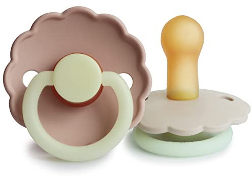 FRIGG Daisy Night Schnuller 2 Packung | Latex Schnuller | BPA-Frei | Hergestellt in Dänemark | Symmetrischer Sauger in Kirschform (Blush Night/Cream Night, Größe 2 (6-18 Monate))