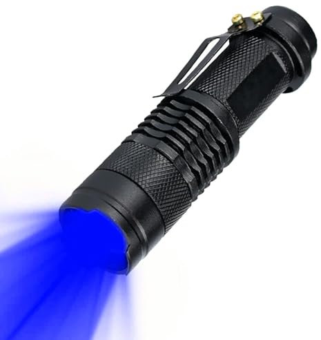 MVIOCS Mini torcia LED verde/rosso/blu, 3 modalità di illuminazione, impermeabile, zoomabile, torcia per esterni, robusta torcia in metallo per campeggio, attività di osservazione notturna, uso di