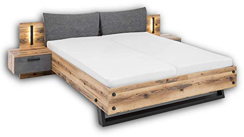 Stella Trading DOVER Stilvolle Doppelbett Bettanlage mit Nachtkommoden & LED-Beleuchtung 180 x 200 cm - Schlafzimmer Komplett-Set in Alpine Lodge Optik, Betonoxid - 289 x 97 x 216 cm (B/H/T)