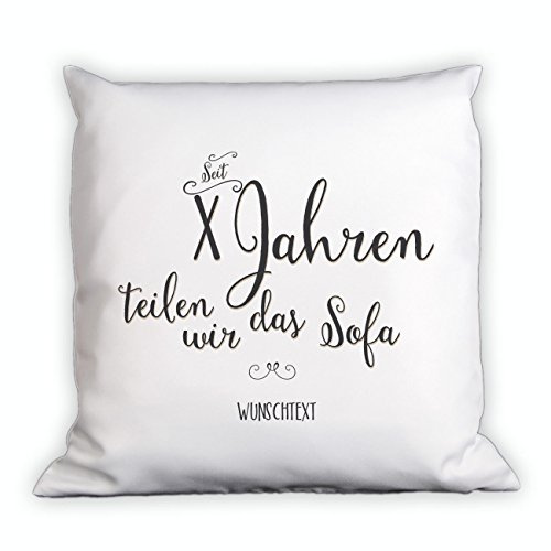 Herz & Heim® Kissen zum Hochzeitstag - seit Jahren teilen wir das Sofa - mit Gratis Namen und Jahreszahl - Hochzeitstag Geschenk