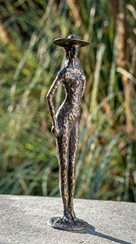 IDYL Bronze-Skulptur Moderne Frau mit Hut | 40x9x11 cm |Bronze-Figur handgefertigt | Gartenskulptur - Wohnbereich-Dekoration | Hochwertiges Kunsthandwerk | Wetterfest