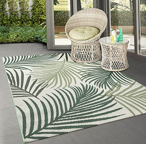 the carpet Machka - robuster Outdoor Teppich, modernes Design, Wetterfest & UV-beständig, für Balkon, Terrasse und Wintergarten, auch für Küche oder Esszimmer geeignet, Palme, 120 x 170 cm