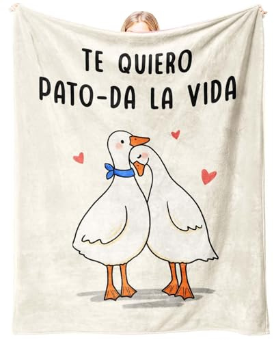 CheriGift Beige Regalos Originales para Parejas, Regalo Aniversario Pareja Boda, Manta con Patos Enamorados, Regalos Feliz Aniversario para Novio Novia 157x132cm