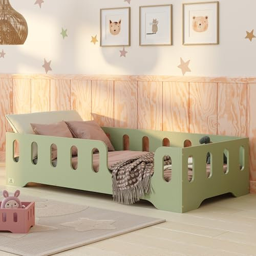 smartwood Golvsäng 60x120 Grön - Montessori Barnsäng i trä med FSC-certifikat - TILA 2P med fallskydd och ribbotten, belastningsbar upp till 230 kg - Enkel montering
