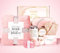 AOKILE Geschenke für Frauen, Geburtstaggeschenk Geschenke Set für Frauen Beste Freundin mit 12OZ Edeltahl Weinbecher, Kuscheldeck Geschenke für Mama Oma, Schwester, Ehefrau