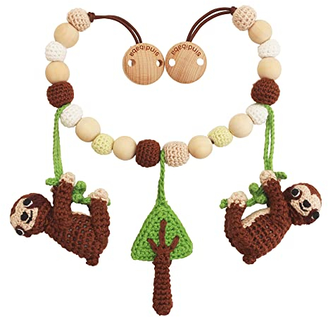 Sindibaba – Multifunktionale Kinderwagenkette Faultier Sleepy (50cm, braun, gehäkelt, mit Rasseln) – Nachhaltiges Babyspielzeug mit weichen Häkel-Stofftieren zum Aufhängen am Kinderwagen und Bettchen