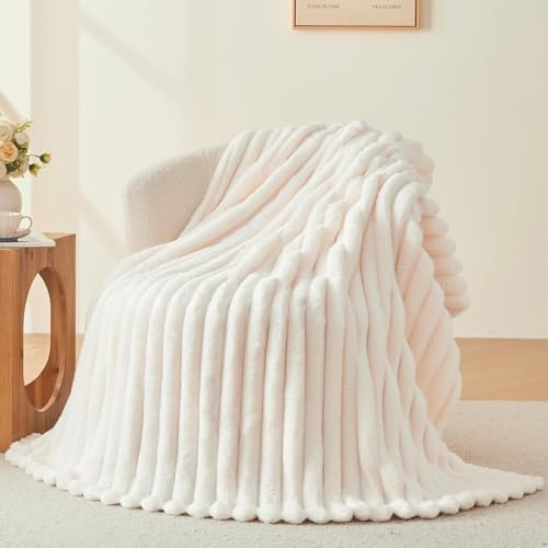 Wajade Fluffy Fleece Blanket Faux Fur Bed Throw Super Soft Warm Large Blanket for Bed Sofa Car, White 127x153CM