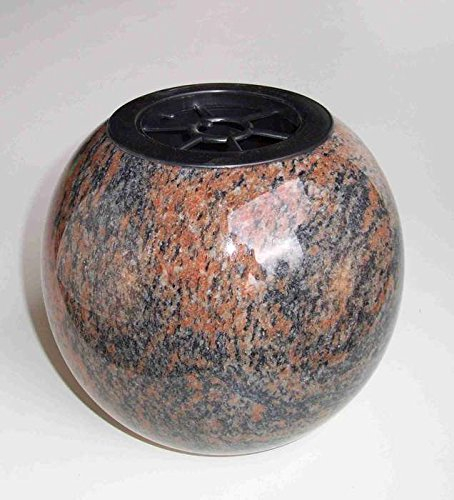Design4Grab Grabvase rund – Granit Gneis Halmstad – Kugelvase Ø17 cm Höhe 20 cm – wetterfest mit Kunststoffeinsatz – poliert – Kugelgrabvase modern Urnengrab & Grabstein