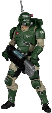 McFarlane Figura Astra Militarum Karskin de Warhammer 40000, Videojuego Online, Escultura articulada de 18 cm, con Accesorios, Tarjeta artística Coleccionable y Base de exposición, Bizak (64380961)