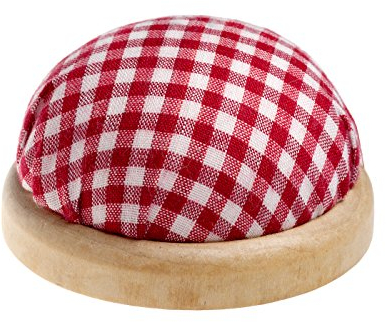 Rundes Nadelkissen mit Heller Holzumrandung, Farbe: rot & weiß kariert
