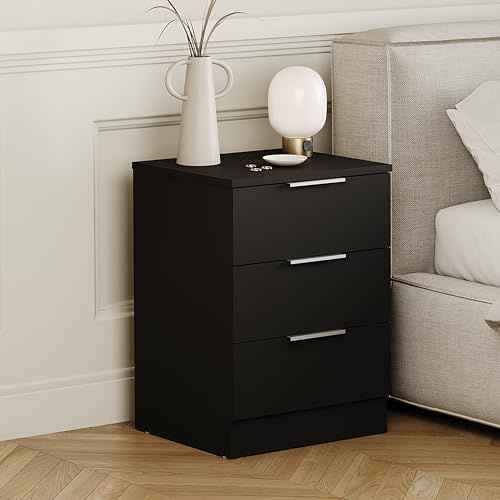 Vida Designs Trega - Mesita de Noche compacta con 3 cajones, 50 x 39 x 28 cm, Madera de ingeniería, cajones deslizantes, Asas Plateadas Modernas, Ideal para Dormitorio y habitación de Invitados