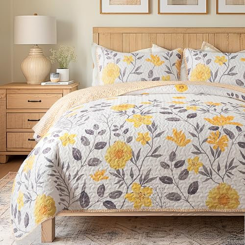 Soul & Lane May Flowers Gray and Yellow Quilt Set - King Size with 2 Shams, Summer Lightweight Floral Quilted Bedspread, Nature-Inspired Bedding with Flower and Botanical Pattern