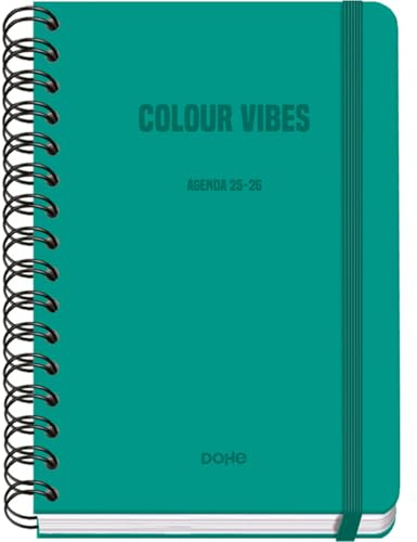 Dohe - Skolkalender 2025 2026 - Vecka per uppslag, Storlek A5 (15x21 cm), Spanska och Engelska, Dubbelspiralbindning och Resårband, Hårt omslag, 4 Klistersidesark - COLOUR VIBES Grön
