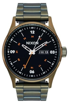 Nixon Sentry Armbanduhr für Herren in der Farbe Dark Olive/Black mit Armband aus Edelstahl, Wasserdichtigkeit: 10 bar, Gehäusedurchmesser: 42 mm, A356-5110-00