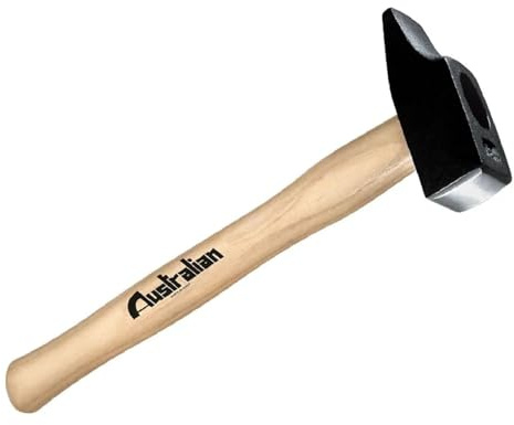 La zappa Marteau de forgeron type français avec poignée en bois durable (2000 gr - poignée 400 mm)