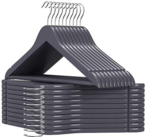 SONGMICS Kleiderbügel Holz, 20er Set, Bügel aus Massivholz, Einkerbungen im Schulterbereich, Rutschfester Hosensteg, um 360° drehbarer Haken, für Anzüge, Hemden, grau-silbern CRW001G01