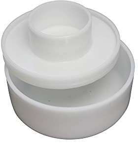 WoodBi Hochwertige Käseform mit Pressdeckel mit Brettchen | Druckzylinder Presskolben | Für Halb- und Hartkäse | D=220mm, Höhe=90mm | Stabil und dickwandig (7mm)