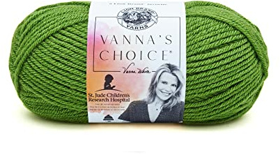 Lion Brand Yarn Vanna's Choice, Aran Weight Yarn for Knitting, Crochet, and Crafts, Kelly Green, 1 Pack