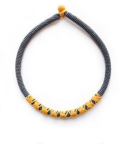 collana all'uncinetto, collana con pizzo grigia e gialla