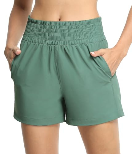 icyzone Damen Sport Shorts Hohe Taille Laufshorts Wandershorts Quick Dry Fitness Jogging Casual Shorts mit Tasche 3.5 (Forest Green, M)